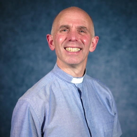 Rev Paul Dever*Vicar